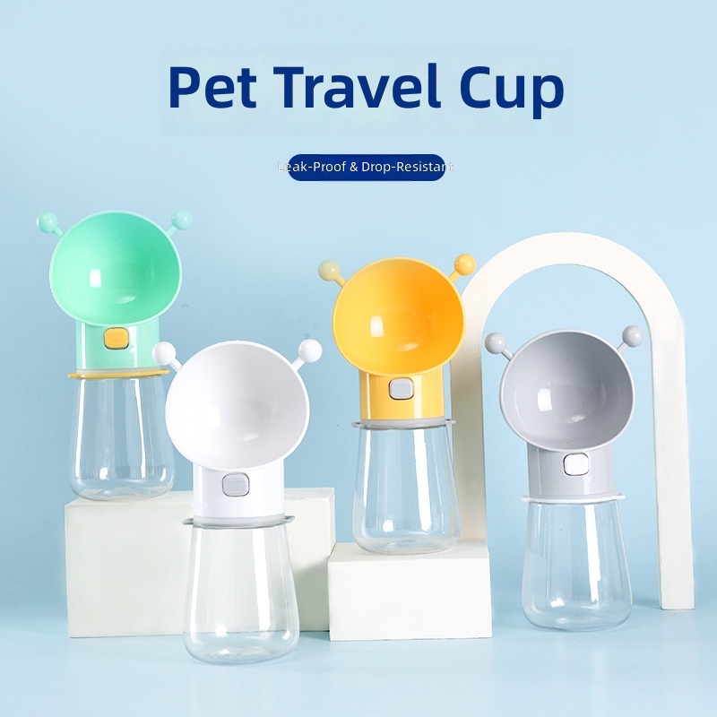 Dogs and Cats Go Out Water Cup Portable Accompaniment Cup Dog Walking Water Bottle Drinking Water Feeding Water Drinking Device Pet Supplies